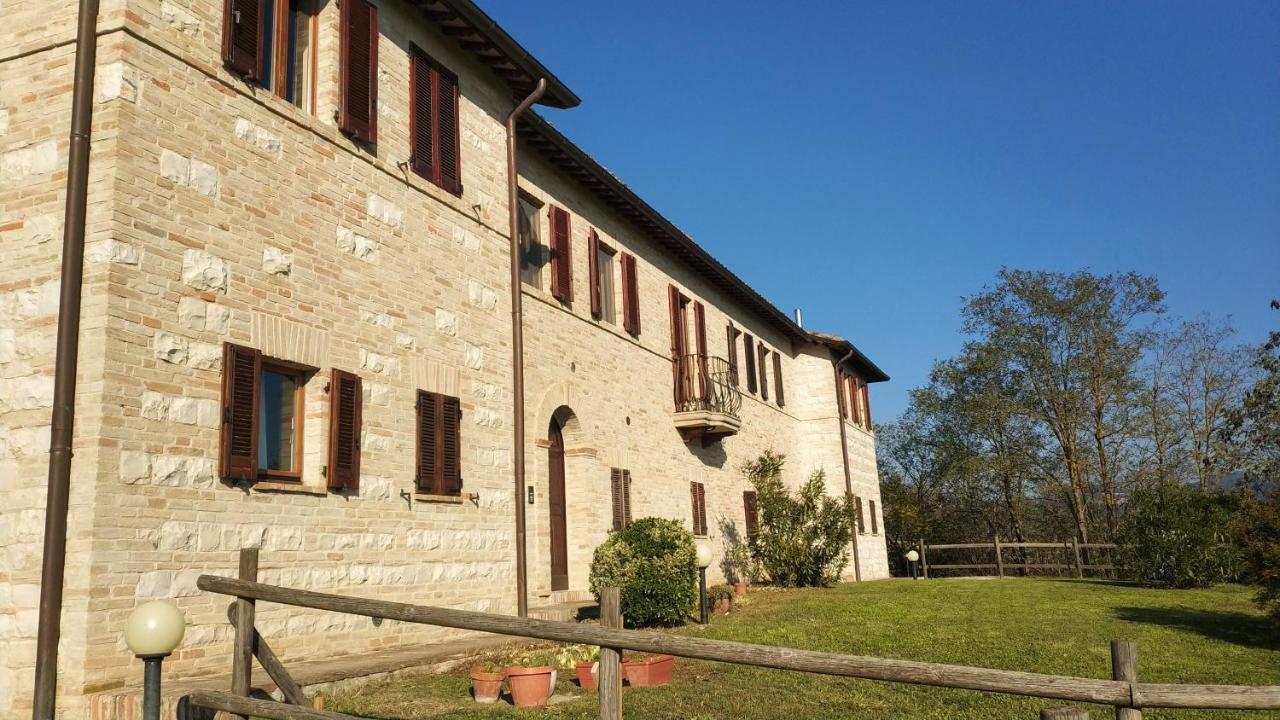 Ca' Tomassino Holiday Apartments Urbino Bagian luar foto